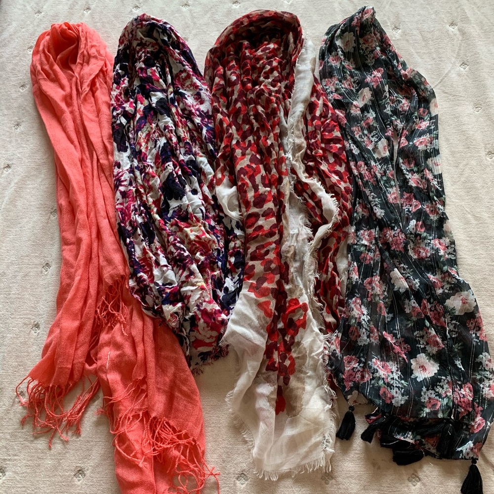 Lightweight scarf bundle - Picture 5 of 5